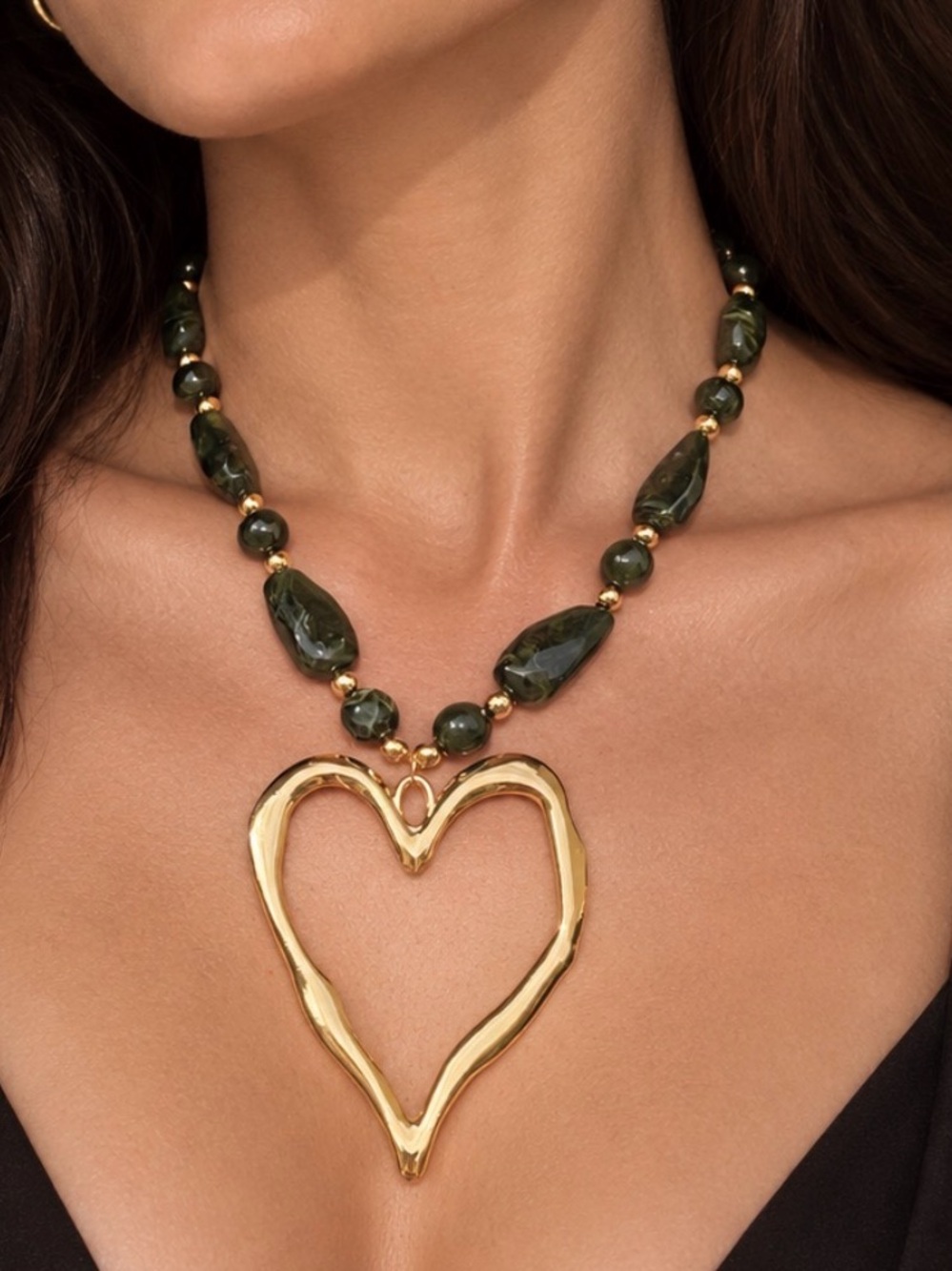 Chunky Green Heart Pendant Beaded Necklace